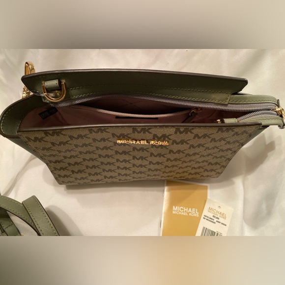 NWT Michael Michael Kors Selma Army Green Medium Messenger/Crossbody Bag - Picture 10 of 11
